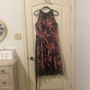 Petite floral formal Dress (NEVER BEEN WORN)